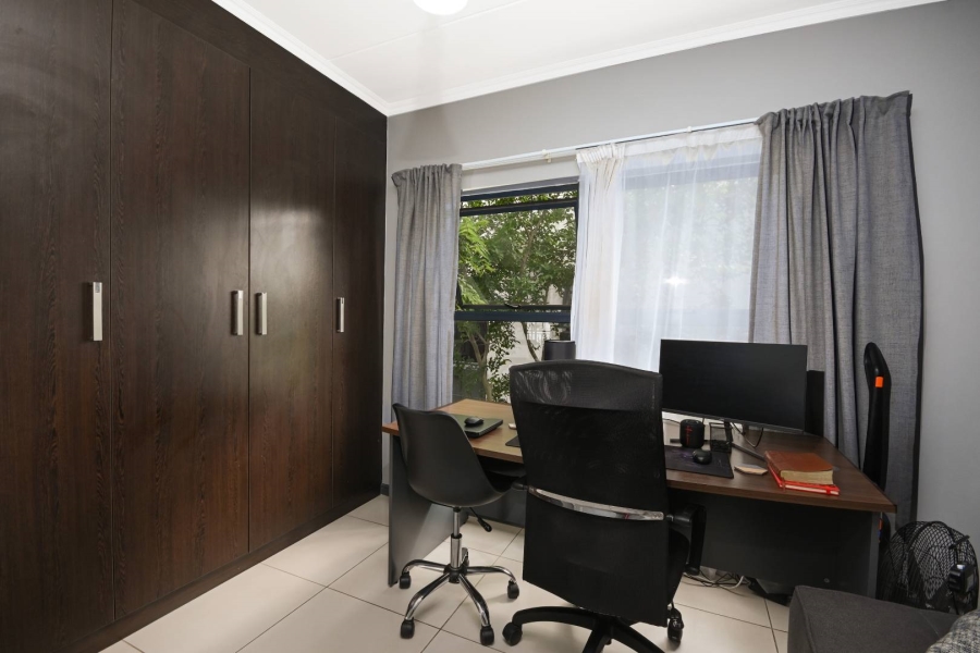 To Let 3 Bedroom Property for Rent in De Velde Western Cape